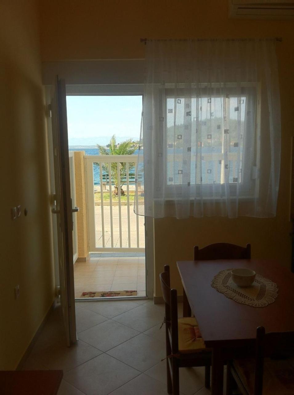 קאלי Apartments Kolt - 15M From Sea מראה חיצוני תמונה