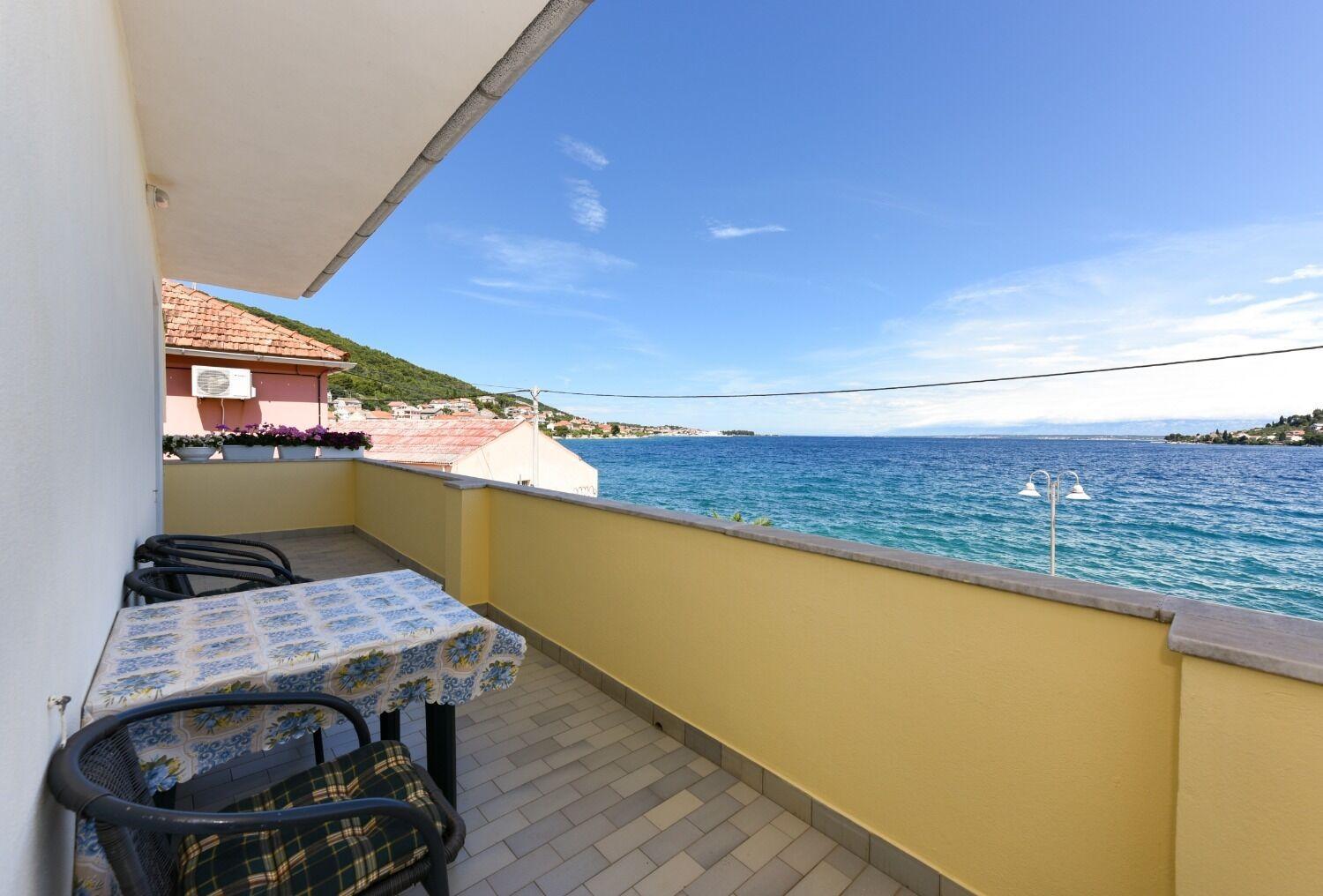 קאלי Apartments Kolt - 15M From Sea מראה חיצוני תמונה